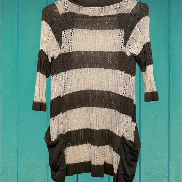 Sweet and Sinful 3/4 Sleeve Cardigan - Picture 2 of 2